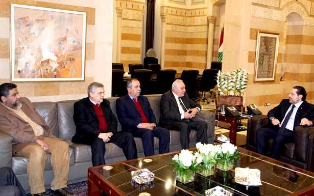 جاؤوا إليه بمذكرة مطلبيّة وشكوى... فسبقهم بالشكوى والاولويات
«الاتحاد العمّالي» ركز في لقائه مع الحريري على ضرورة مكافحة البطالة
إقرار السلسلة والبطاقة الصحيّة الشاملة وتفعيل المجلس الاقتصادي والإجتماعي