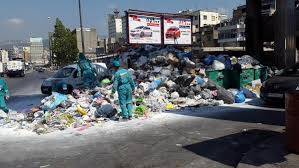 في لبنان ..العثور على جثة طفل في حاوية نفايات