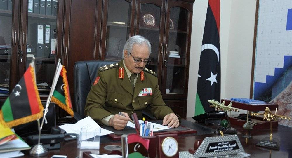 باحث سياسي ليبي: حفتر والسراج لن يتقابلا