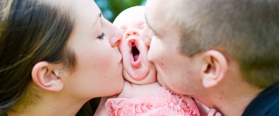 لا تقوموا بتقبيل أقدام أطفالكم! إليكم الطريقة المثلى لحمايتهم من الخطر