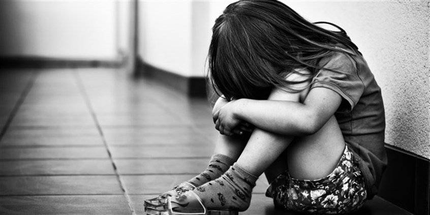 طفلة لبنانيّة عمرها 8 سنوات.. تُعرض 