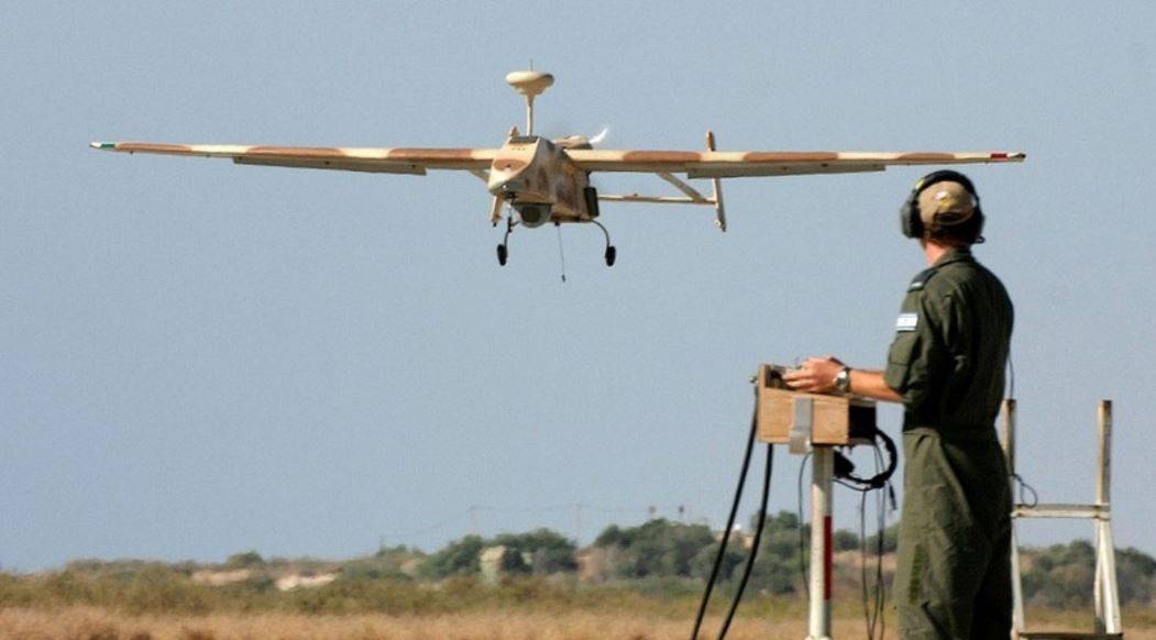 طائرة استطلاع إسرائيلية تسقط جنوب لبنان.. وتختفي!
