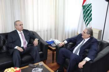 هذا ما قاله وهاب عن بهيج أبو حمزة وهنيبعل القذافي و القضاء..