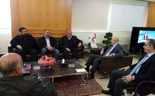 أعلن التزامه بشروط إدارة المناقصات
فنيانوس : مُناقصة السوق الحرّة في المطار
ستبدأ بـ30 مليار ليرة كحدّ أدنى