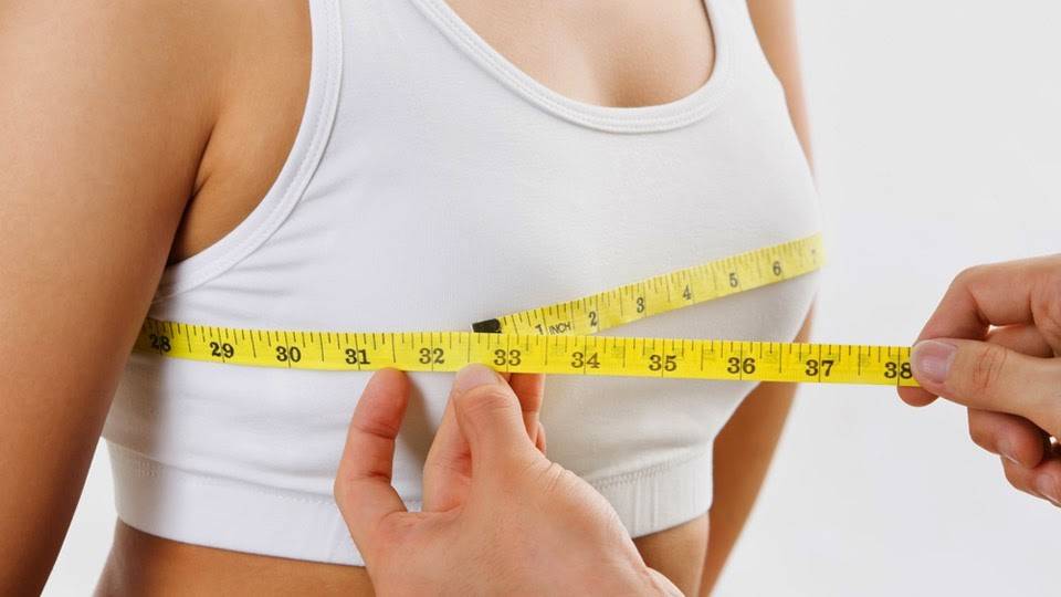جراحة تصغير الثدي: لماذا تقوم بها النساء؟