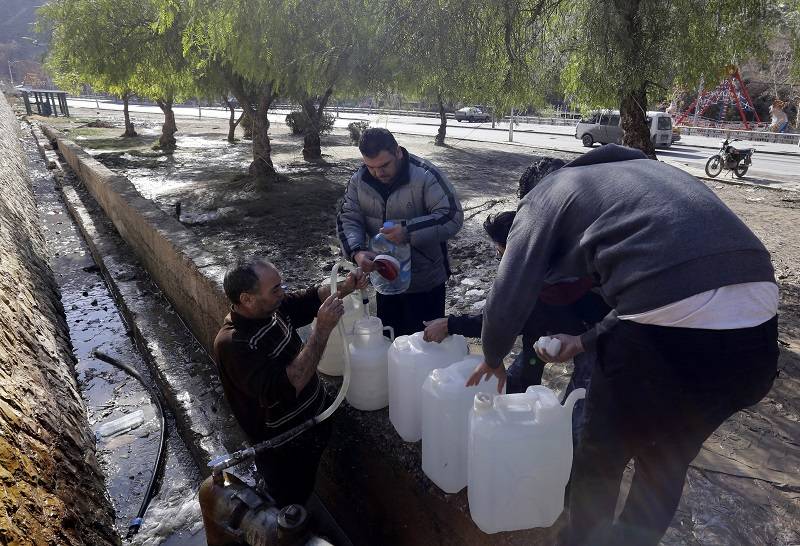 بالفيديو الجيش السوري يقتحم بلدة عين الفيجة
