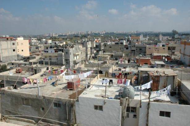 6 فلسطينيين سلموا انفسهم الى الجيش لانهاء ملفهم الامني