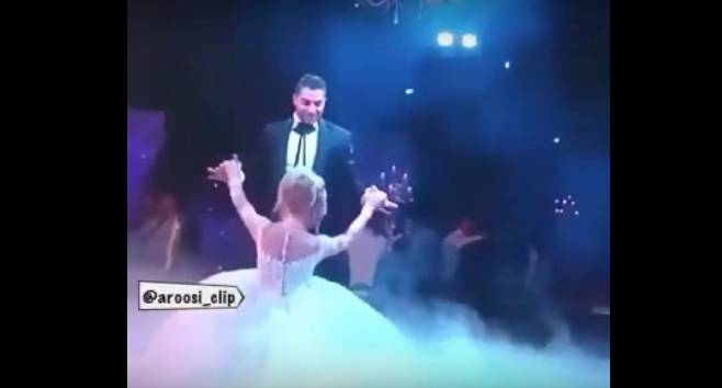 بالفيديو- شاهدوا ماذا فعلت عروس بزوجها أمام المدعوّين.. ستصدمون!!