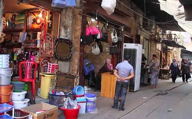 اجراءات «غير عنصرية» للعاملين السوريين في طرابلس