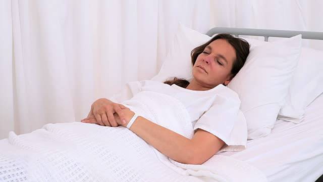للنساء فقط: أنتن أكثر عرضة للإصابة بـ...!