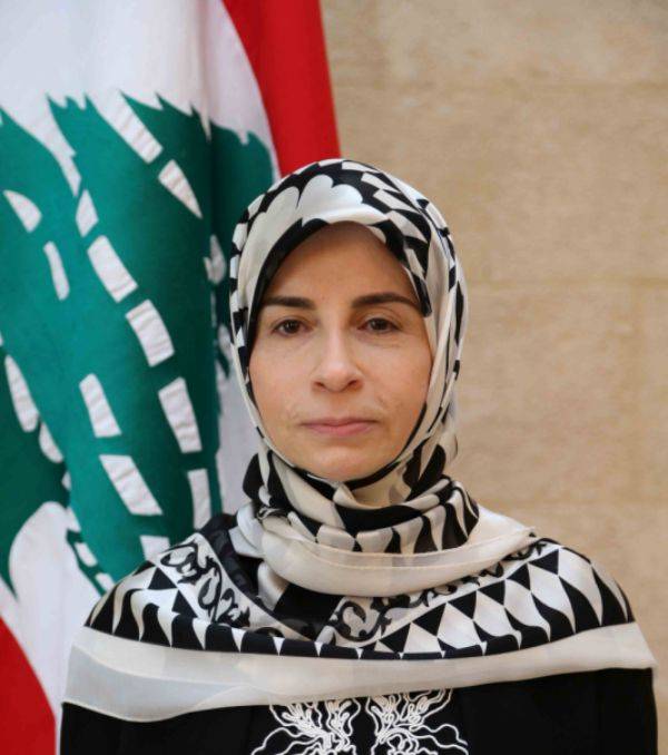 ورشة عمل عن الادارة العامة برعاية عز الدين بعد الظهر