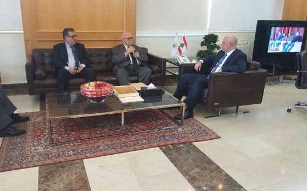 تابع شؤوناً إنمائية في صيدا والشمال
فينيانوس : سنعمل على تأمين الدعم
لاستكمال خطة تطوير مرفأ طرابلس