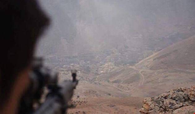 أكثر من 2.6 ألف مقاتل يلقون السلاح في منطقة وادي بردى بمدينة دمشق