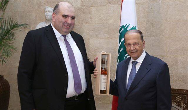 نبيذ مميز قُدّم لعون