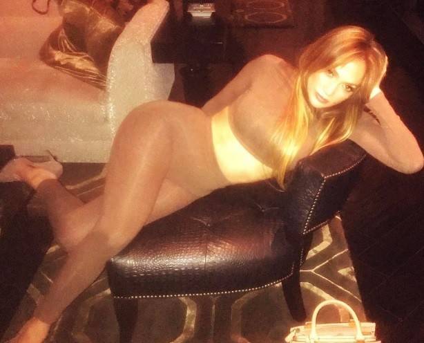 صور فاضحة: رغم علاقته بلوبيز.. درايك يخونها مع نجمة أفلام إباحية!