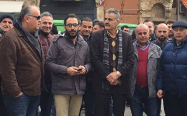 احتجاجاً على مُنافسة البضائع الأجنبيّة المستوردة
أصحاب مصانع الصخور اعتصموا في جبيل والبترون