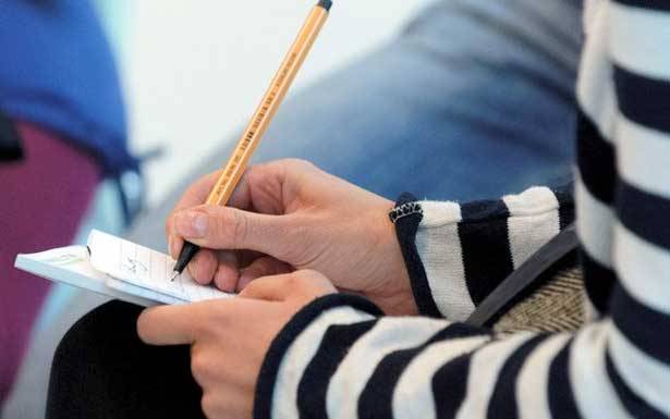 توزيع منح مدرسيّة على طلاب
من أبناء مُزارعي التبغ في الشمال