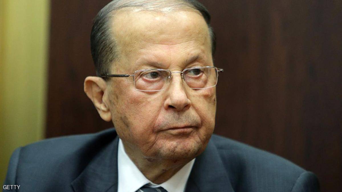 الرئيس اللبناني يؤيد إقامة 