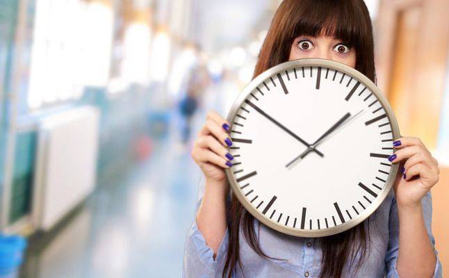 الساعة التي عليك التوقف فيها عن تناول الطعام لخسارة الوزن!