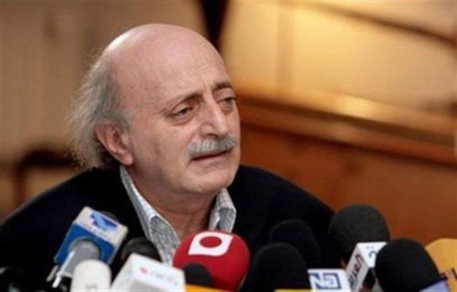 فوز جنبلاط بالتزكية رئيسا للتقدمي