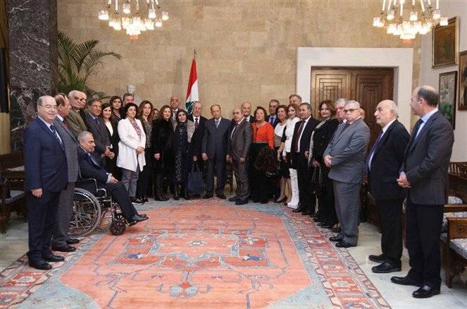 الرئيس عون: الازمة تكمن في ان كل واحد يريد ان يسحق الاقلية الموجودة في طائفته ويمد يده على جيب الاخر كي يشلّحه عددا من المقاعد