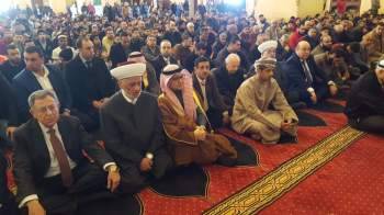 دريان شارك في صلاة الجمعة في مسجد محمد الأمين في وسط بيروت