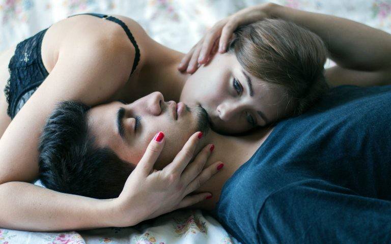 صفة يبحث عنها الرجل العربي في المرأة.. فهل تملكينها؟