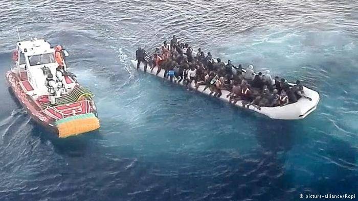 إنقاذ نحو 2000 مهاجر في البحر المتوسط في يومين
