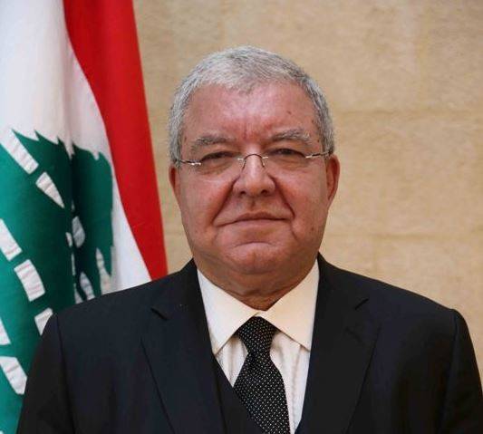 المشنوق عرض العلاقات الثنائية مع البخاري
