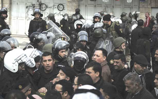 عرب ويهود يتظاهرون ضدّ هدم منازل الفلسطينيين