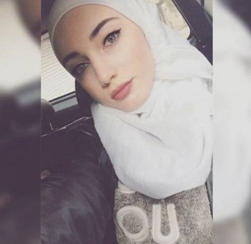 خمنوا ابنة اي نجمة سورية تكون هذه الشابة الجميلة!؟