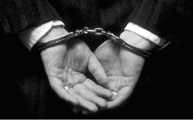 توقيف شخصين حاولا التحرّش بفتاة