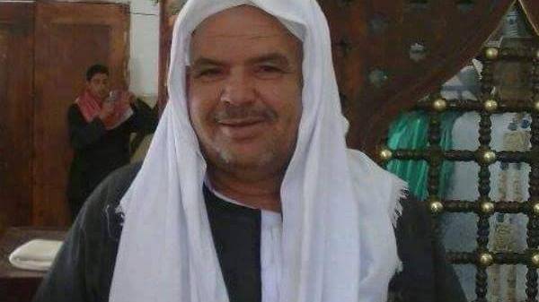 مات منذ 35 يوما وفتحوا قبره فاكتشفوا أنه توفي من ساعات