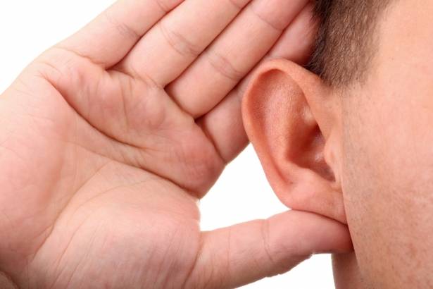 علماء أميركيون يتوصلون إلى علاج جيني قد يعيد حاسة السمع