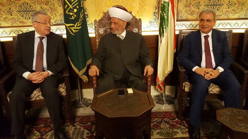 دريان عرض مع فتفت وعبد العزيز الاوضاع العامة
