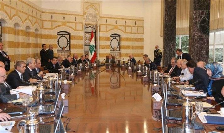 مجلس الوزراء باشر دراسة مشروع موازنة العام 2017.. الرئيس عون: الاوضاع الاقتصادية والاجتماعية والامنية تتأثر بالعدد الكبير للنازحين