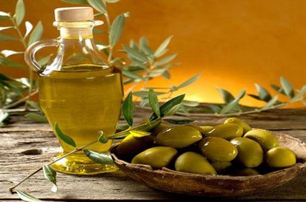 ما هي فوائد تناول الخبز مع زيت زيتون على الإفطار؟!!