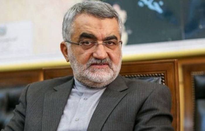 بروجردي: لن نسمح لأميركا بتجاوز الخطوط الحمراء