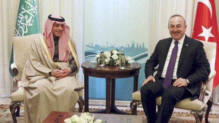 الجبير وأوغلو يؤكدان تطابق مواقف بلديهما حيال قضايا المنطقة