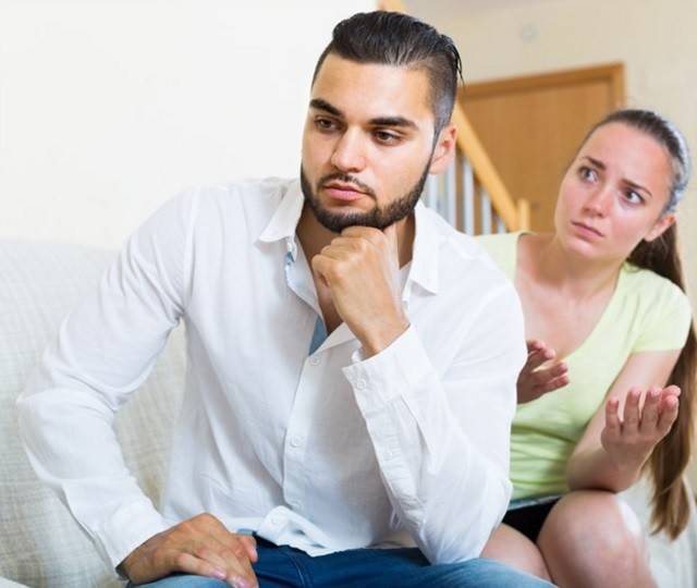 ما الفرق بين العاطفة عند الرجل والمرأة؟
