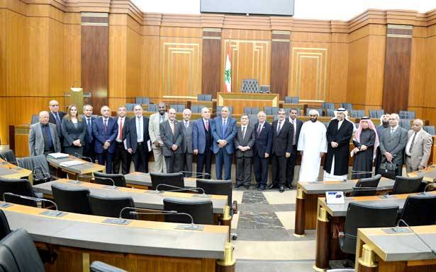 افتتاح اعمال الاتحاد البرلماني العربي
موسى ممثلاً برّي: نعمل لقانون انتخاب 
عصري ووحدتنا المظلة لمواجهة الإرهاب