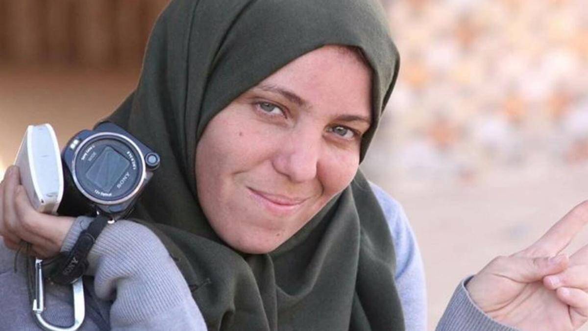 رصاصة قناص من داعش تصيب صحفية جزائرية بالموصل