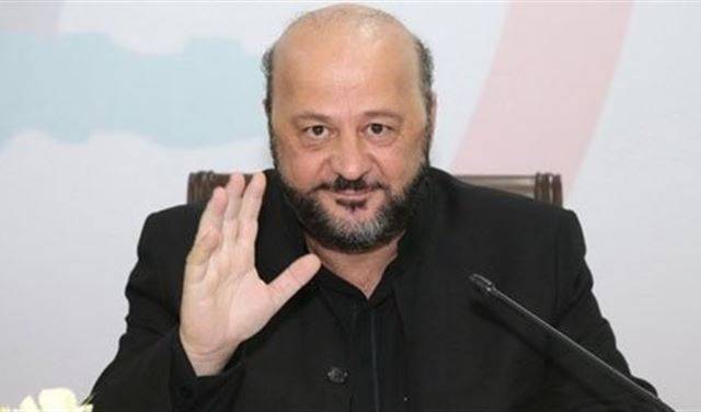 الدائرة الضيقة ستحتفل بزفاف الرياشي