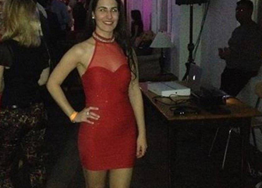 حادثة أليمة.. قبّعة شقيقتها تسببت بمقتلها في المصعد!