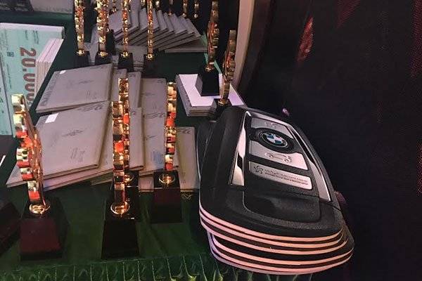 بالأسماء.. سيارتان "BMW" وجوائز قيمة لتعليم عسير