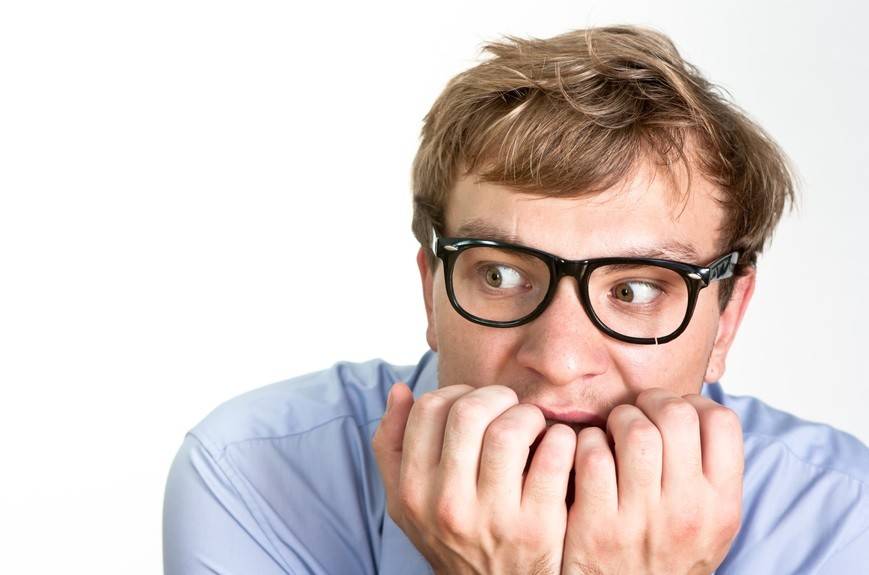 إياكم وقضم الأظافر.. مخاطره أكثر مما تتوقعون!