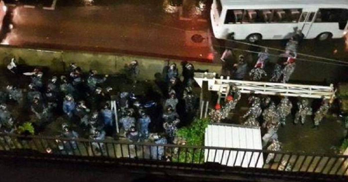أمس كاد الفوج المجوقل أن يصطدم بمتظاهري حركة أمل أمام تلفزيون الجديد في المصيطبة - اقرأ التفاصيل