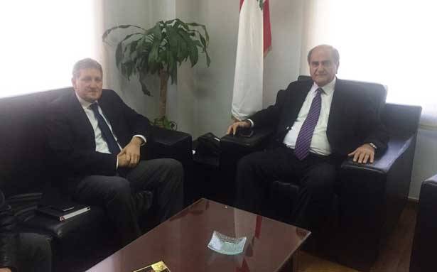 تابع شؤوناً بيئيّة في عكار والباروك
الخطيب اطلع على مشروع إنشاء
معمل لمعالجة النفايات في البترون