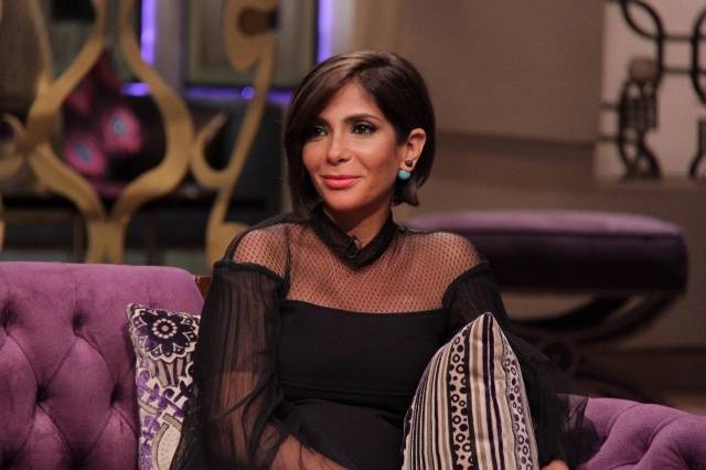 فيديو- انفعال منى زكي بعد تصرف ابنتها الصادم!