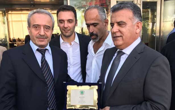 الجالية في أنغولا تُكرّم المدير العام للأمن العام
ابراهيم : لا تساهل مع الإرهاب أبداً ولا تهاون مع العدو الإسرائيلي